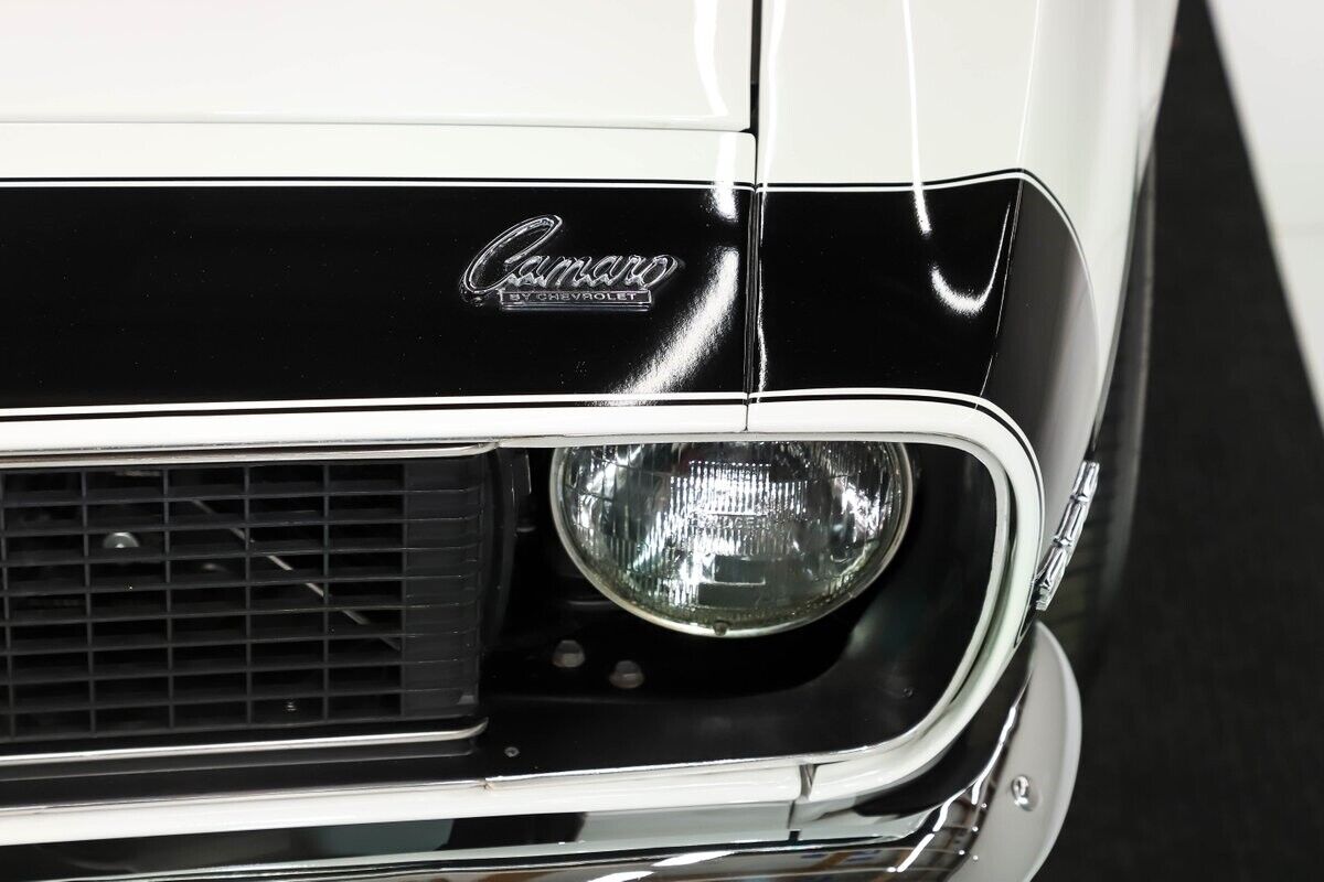 Chevrolet-Camaro-Coupe-1968-White-Black-0-9