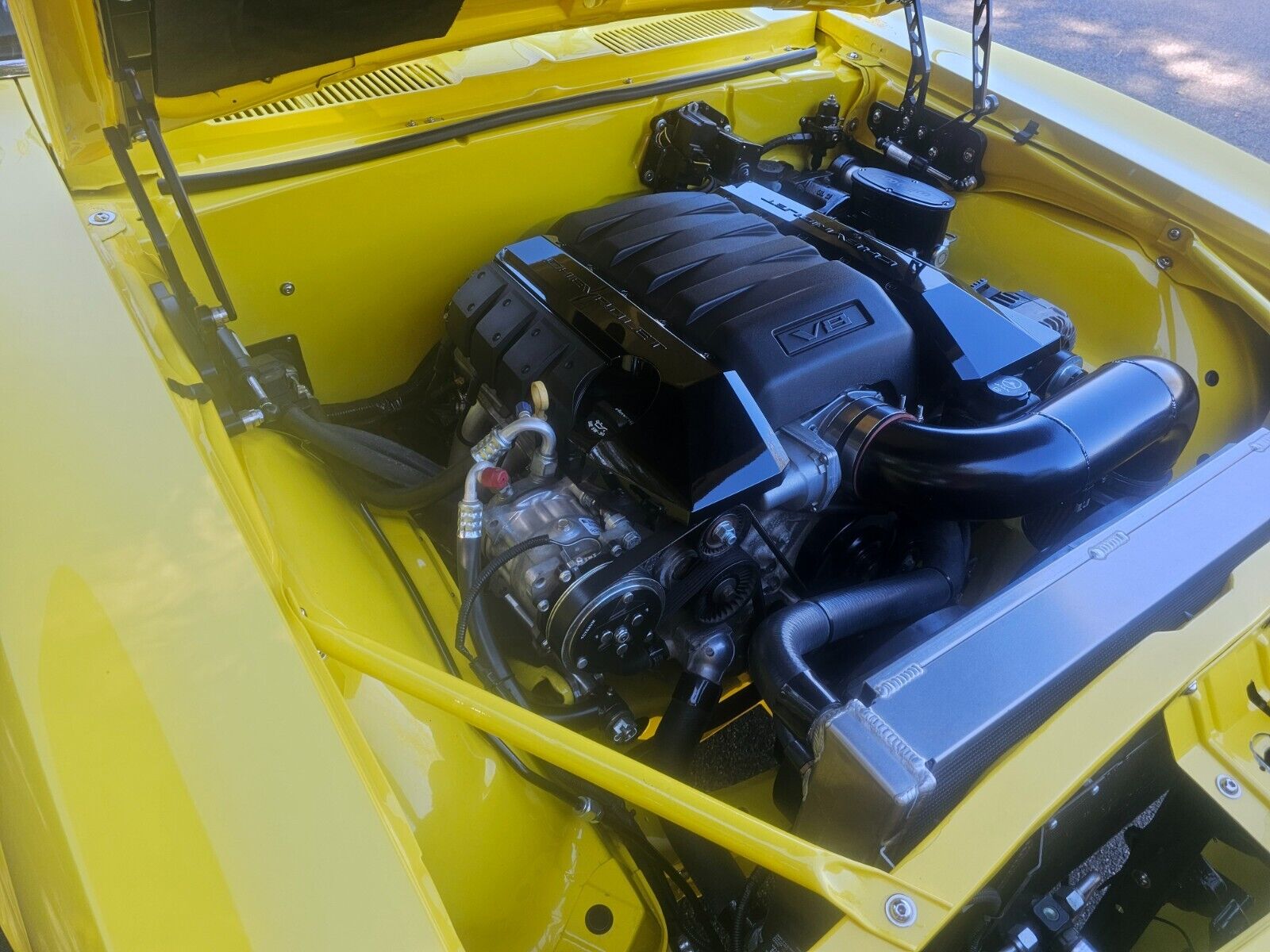 Chevrolet-Camaro-Coupe-1968-Yellow-Black-2736-23