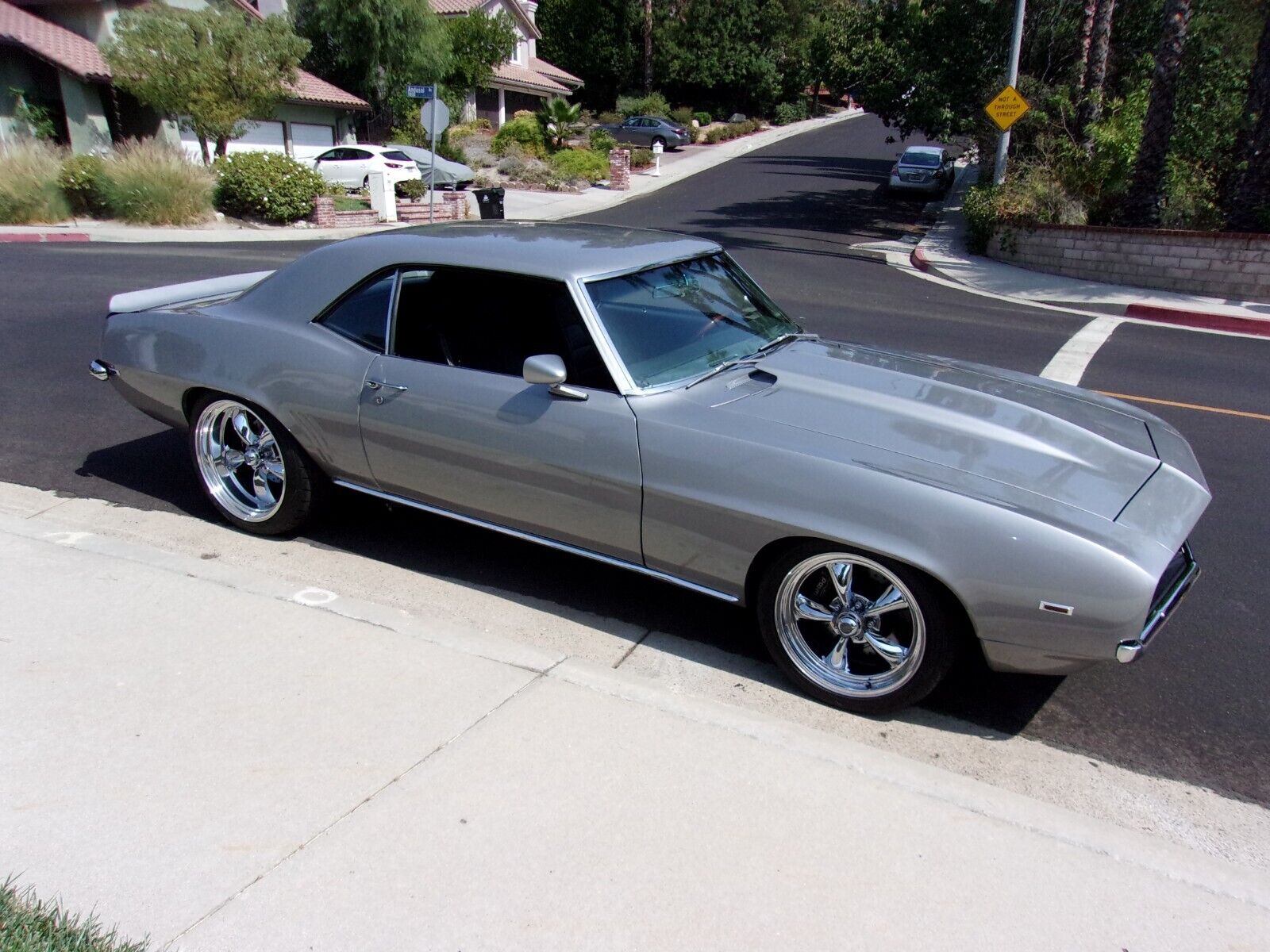 Chevrolet-Camaro-Coupe-1969-2575-31