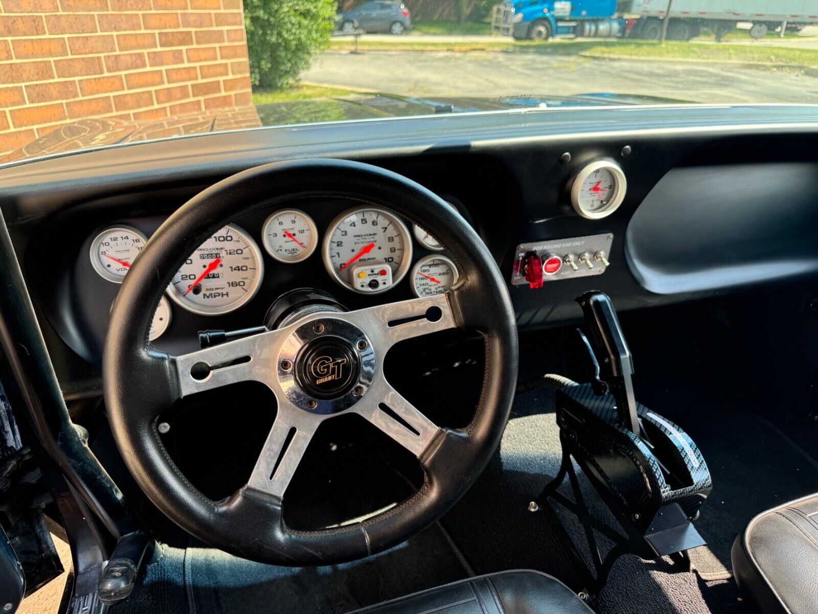 Chevrolet-Camaro-Coupe-1969-Black-Black-2-28