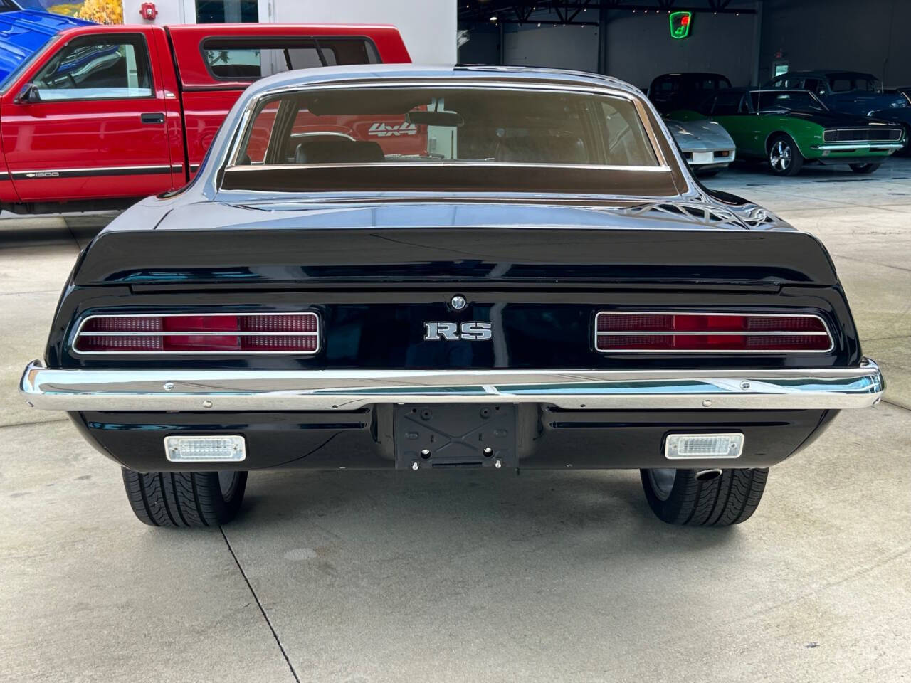 Chevrolet-Camaro-Coupe-1969-Black-Black-2-5