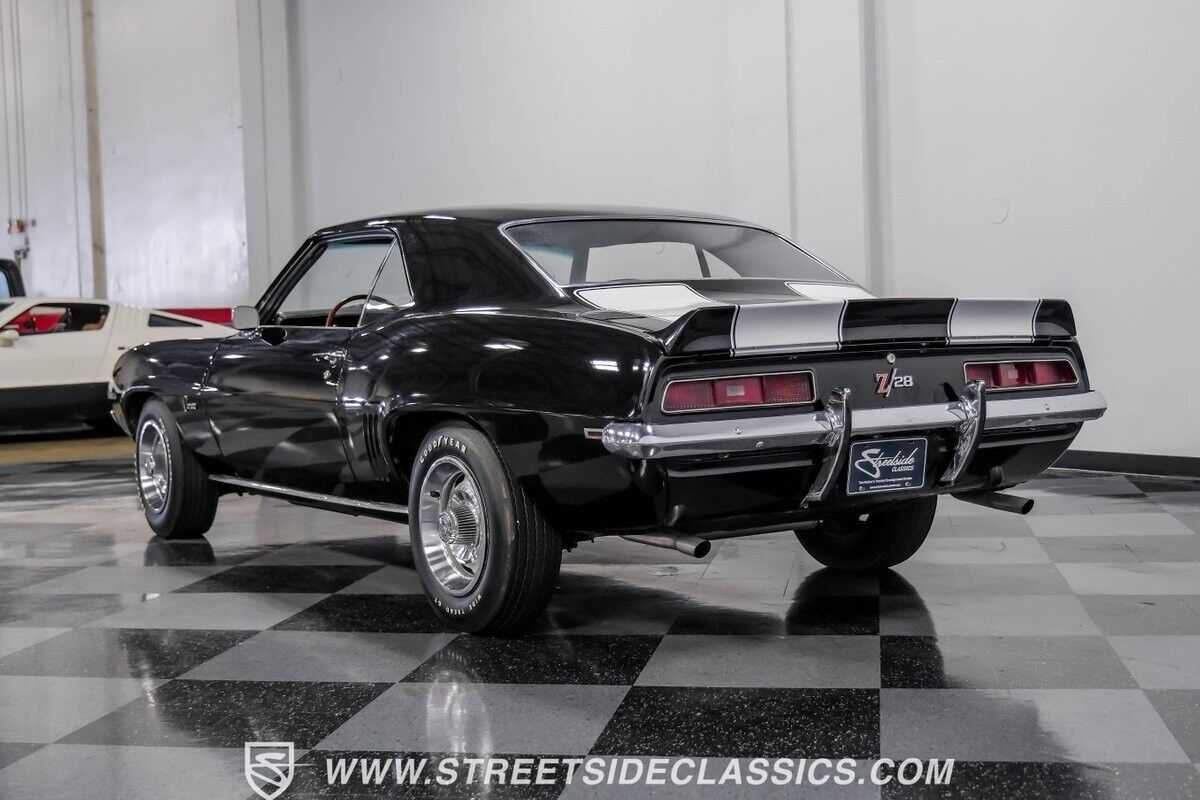 Chevrolet-Camaro-Coupe-1969-Black-Black-2078-11