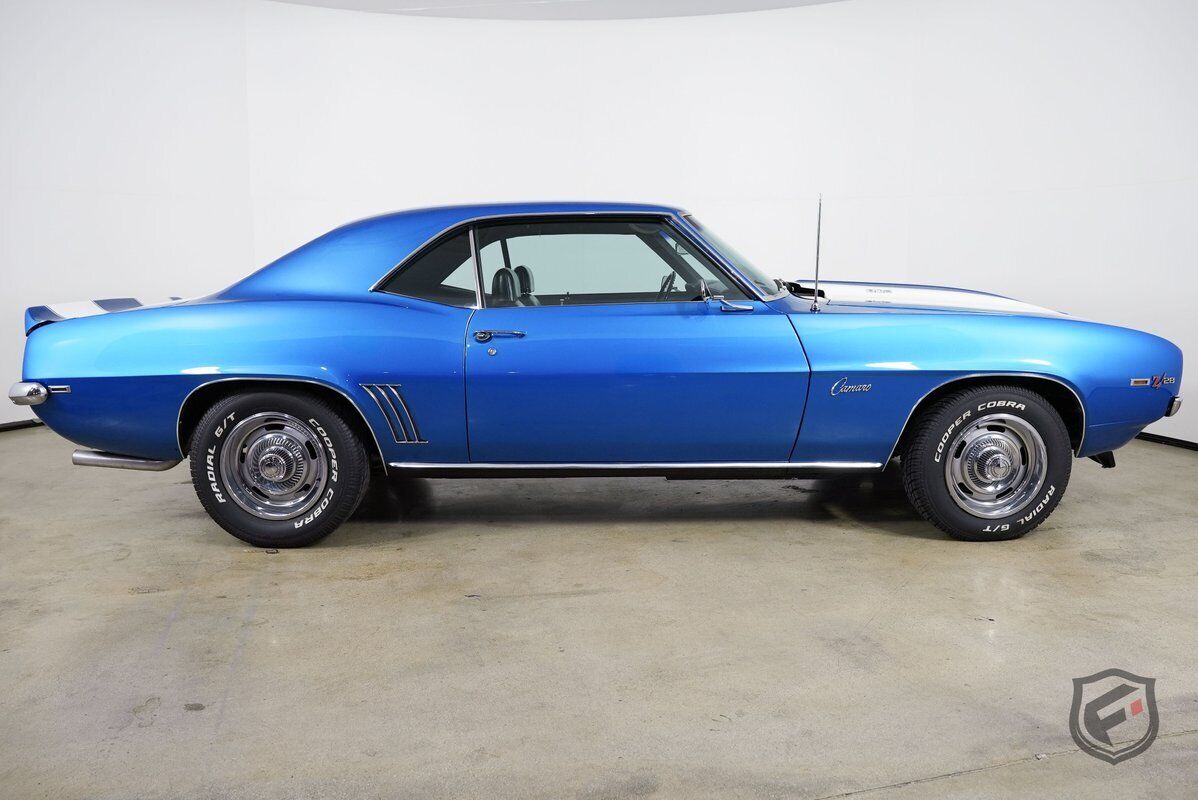 Chevrolet-Camaro-Coupe-1969-Blue-Black-52051-9