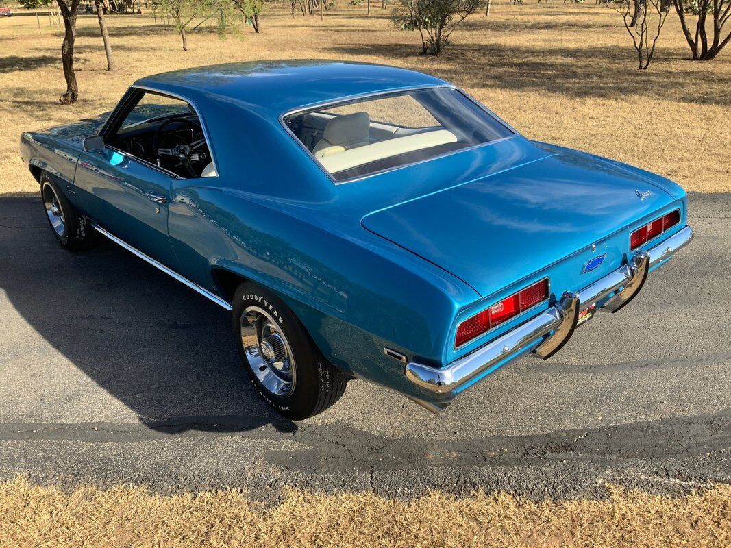 Chevrolet-Camaro-Coupe-1969-Blue-Ivory-1085-2