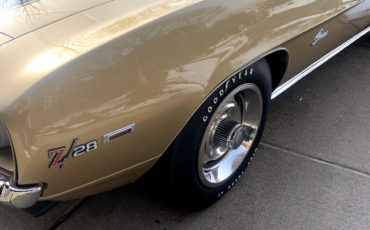 Chevrolet-Camaro-Coupe-1969-Gold-Black-151278-6