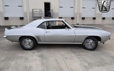 Chevrolet-Camaro-Coupe-1969-Gray-Black-13977-4