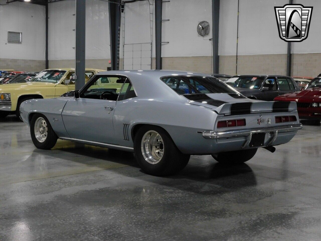 Chevrolet-Camaro-Coupe-1969-Gray-Black-2335-3