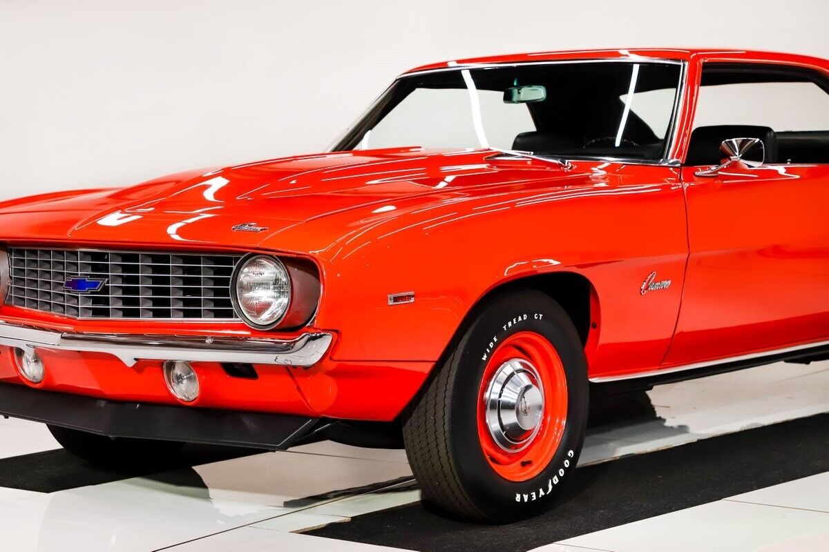 Chevrolet-Camaro-Coupe-1969-Orange-Black-0-9