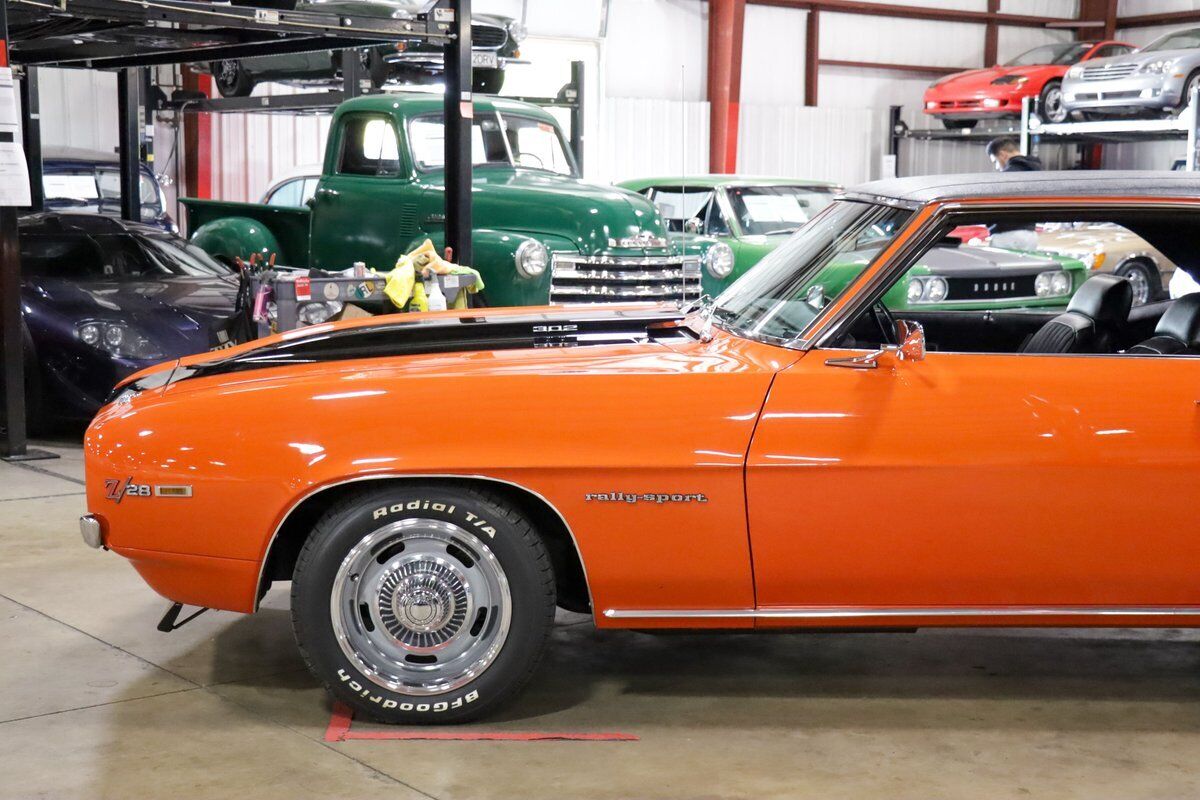 Chevrolet-Camaro-Coupe-1969-Orange-Black-139430-2