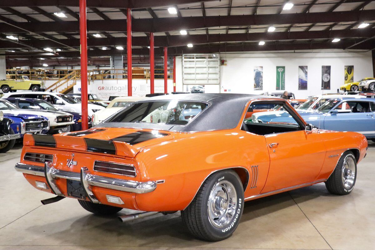 Chevrolet-Camaro-Coupe-1969-Orange-Black-139430-7