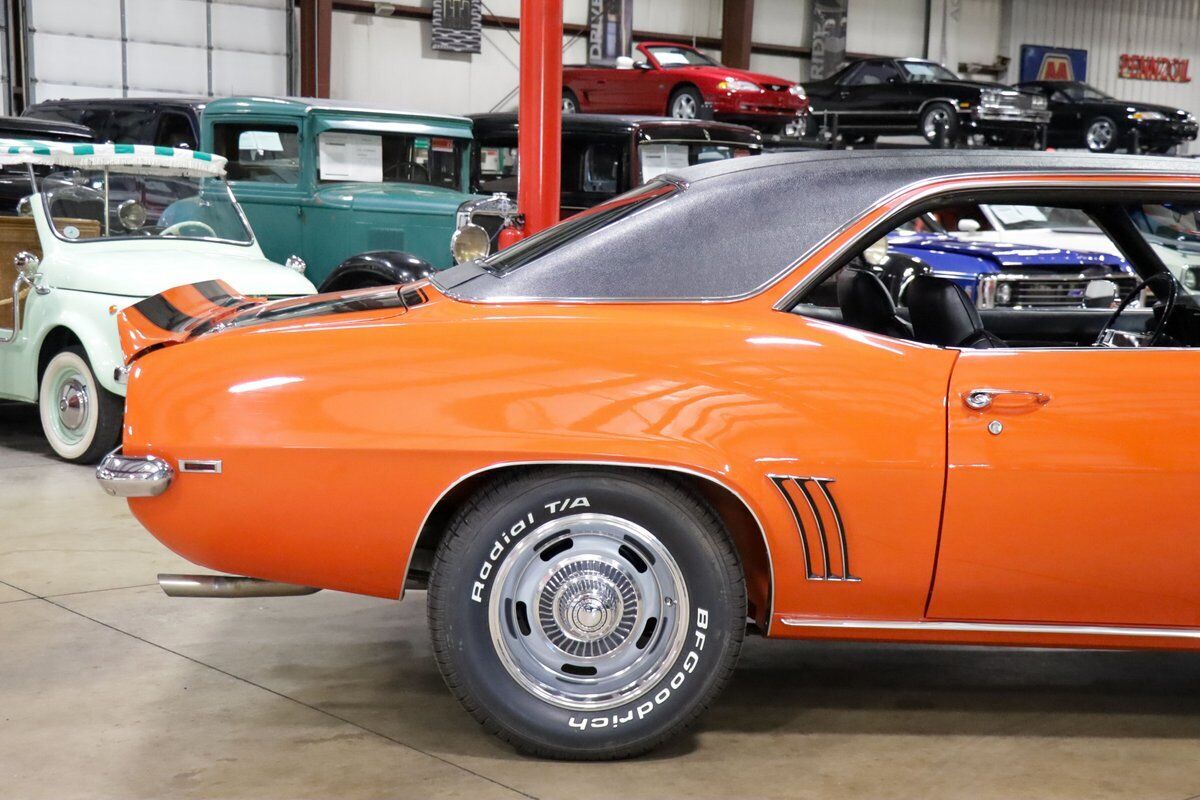 Chevrolet-Camaro-Coupe-1969-Orange-Black-139430-8