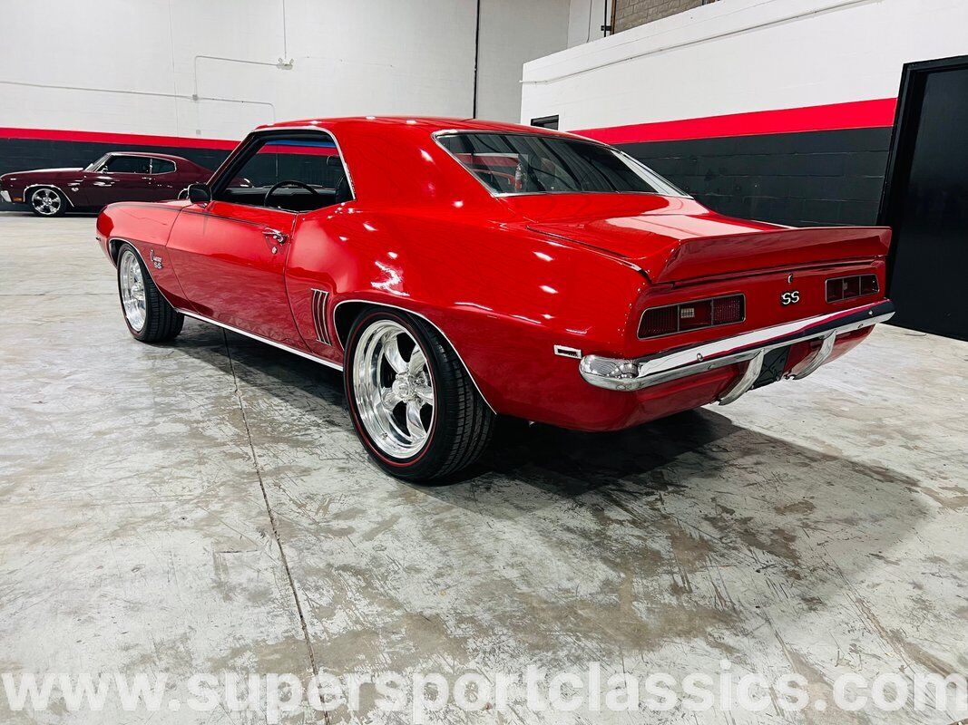 Chevrolet-Camaro-Coupe-1969-Red-Black-0-3