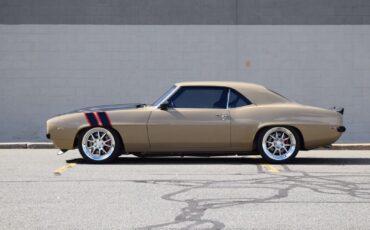 Chevrolet-Camaro-Coupe-1969-Tan-Black-966-3