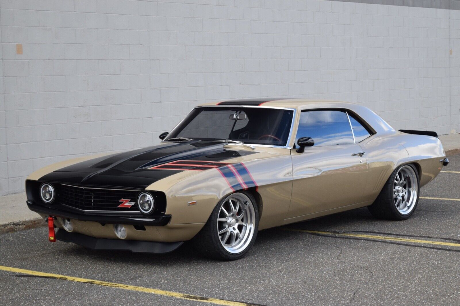 Chevrolet-Camaro-Coupe-1969-Tan-Black-966-8