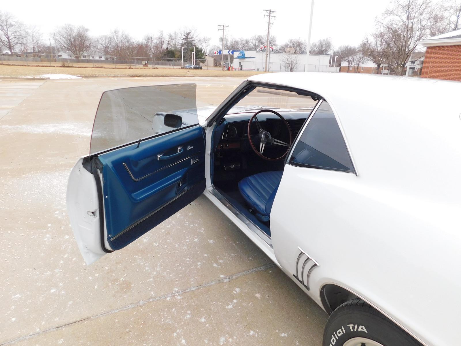 Chevrolet-Camaro-Coupe-1969-White-Blue-27010-23