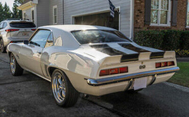 Chevrolet-Camaro-Coupe-1969-White-Red-2-5