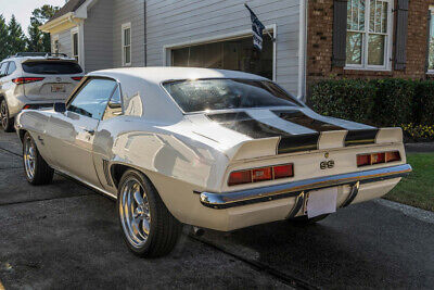 Chevrolet-Camaro-Coupe-1969-White-Red-2-5