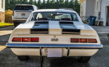 Chevrolet-Camaro-Coupe-1969-White-Red-2-6