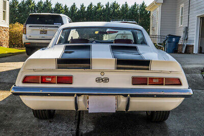 Chevrolet-Camaro-Coupe-1969-White-Red-2-6