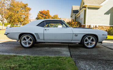 Chevrolet-Camaro-Coupe-1969-White-Red-2-8