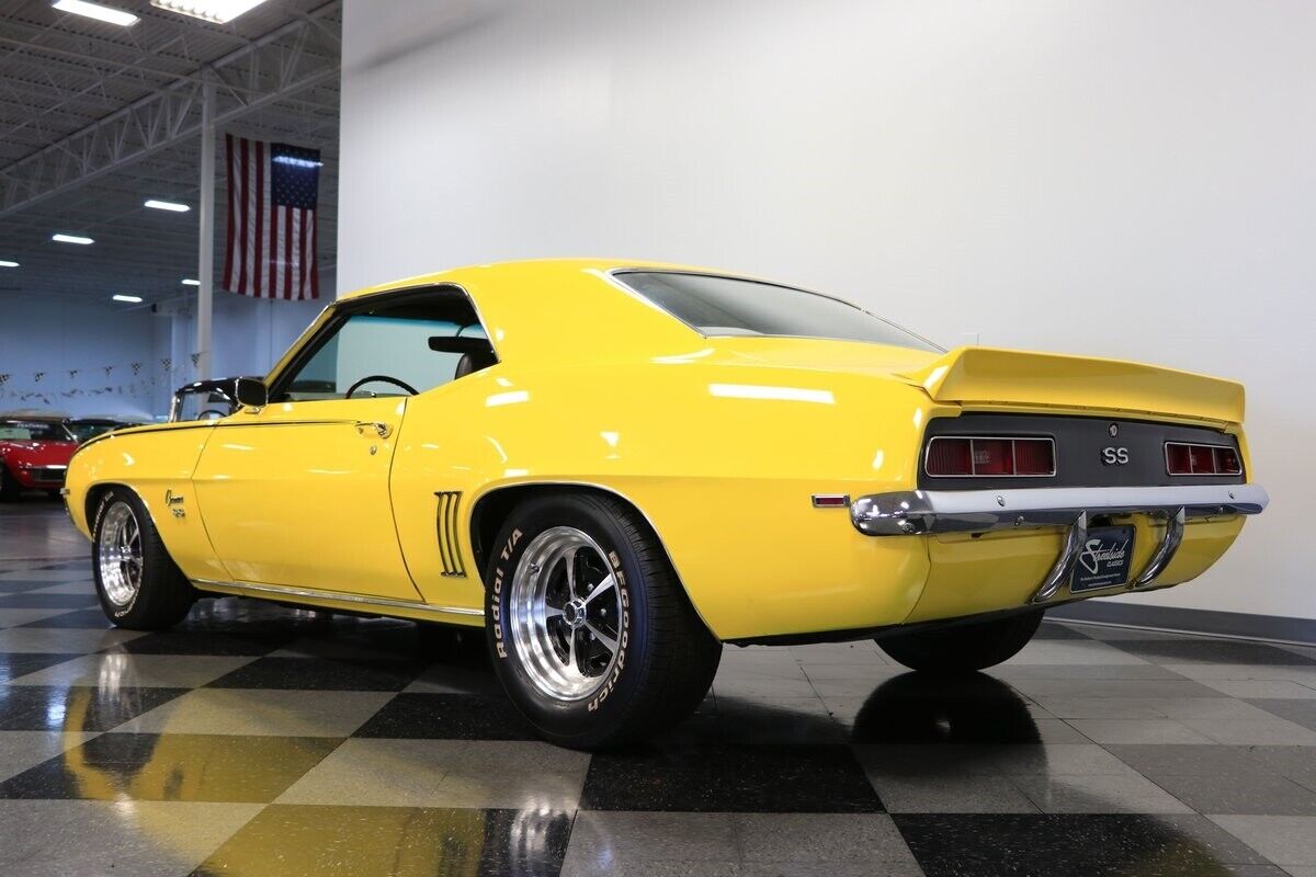 Chevrolet-Camaro-Coupe-1969-Yellow-Black-102160-27