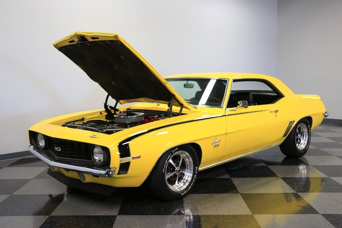 Chevrolet-Camaro-Coupe-1969-Yellow-Black-102160-36