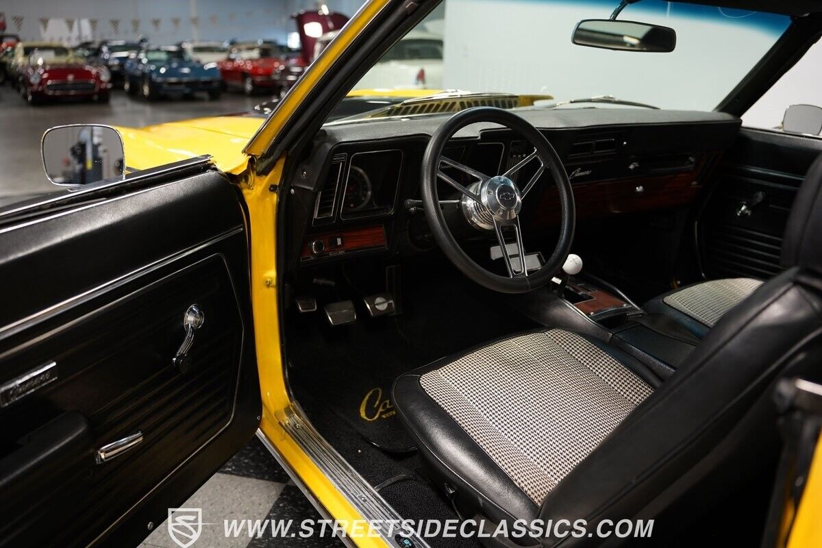 Chevrolet-Camaro-Coupe-1969-Yellow-Black-12973-4