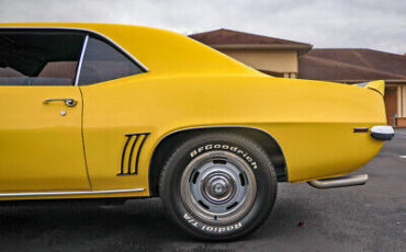 Chevrolet-Camaro-Coupe-1969-Yellow-Black-64374-4