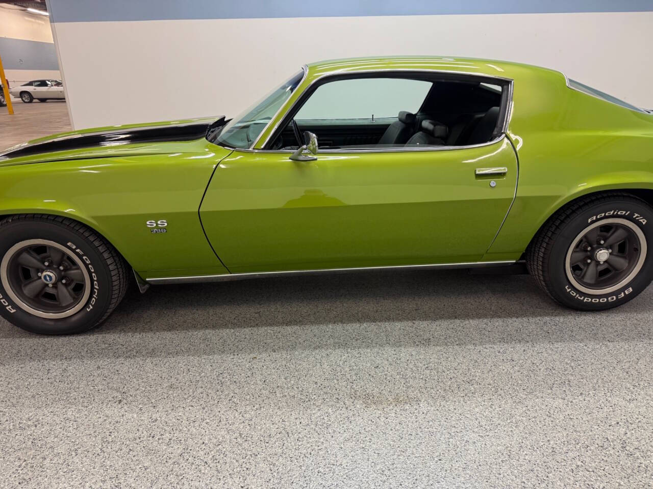 Chevrolet-Camaro-Coupe-1970-Green-Green-116848-3