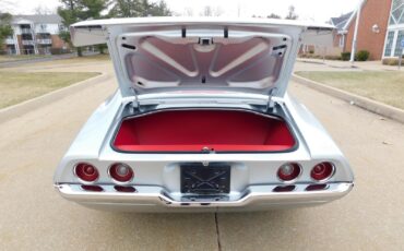 Chevrolet-Camaro-Coupe-1970-Silver-Red-1511-12