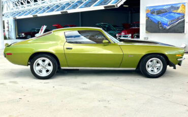 Chevrolet-Camaro-Coupe-1971-Green-Black-122590-3