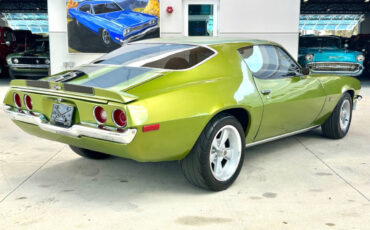 Chevrolet-Camaro-Coupe-1971-Green-Black-122590-4