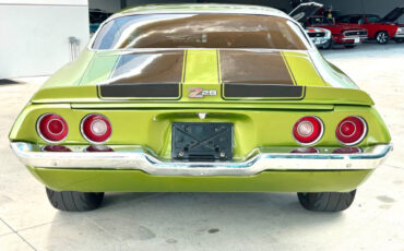 Chevrolet-Camaro-Coupe-1971-Green-Black-122590-5