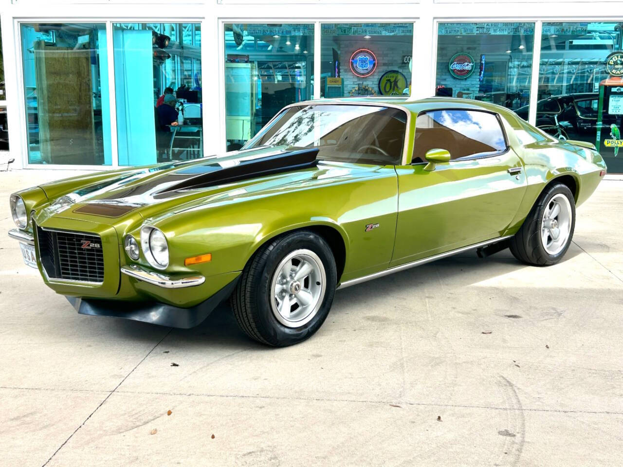 Chevrolet-Camaro-Coupe-1971-Green-Black-122590-8