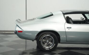 Chevrolet-Camaro-Coupe-1973-Silver-Black-116299-25