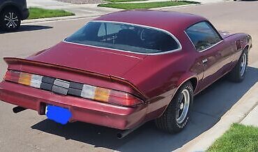 Chevrolet-Camaro-Coupe-1978-Burgundy-Black-57936-3