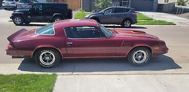 Chevrolet-Camaro-Coupe-1978-Burgundy-Black-57936-4