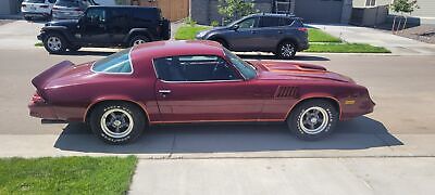 Chevrolet-Camaro-Coupe-1978-Burgundy-Black-57936-4