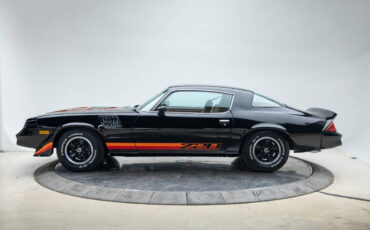 Chevrolet-Camaro-Coupe-1979-Black-Black-154730-2