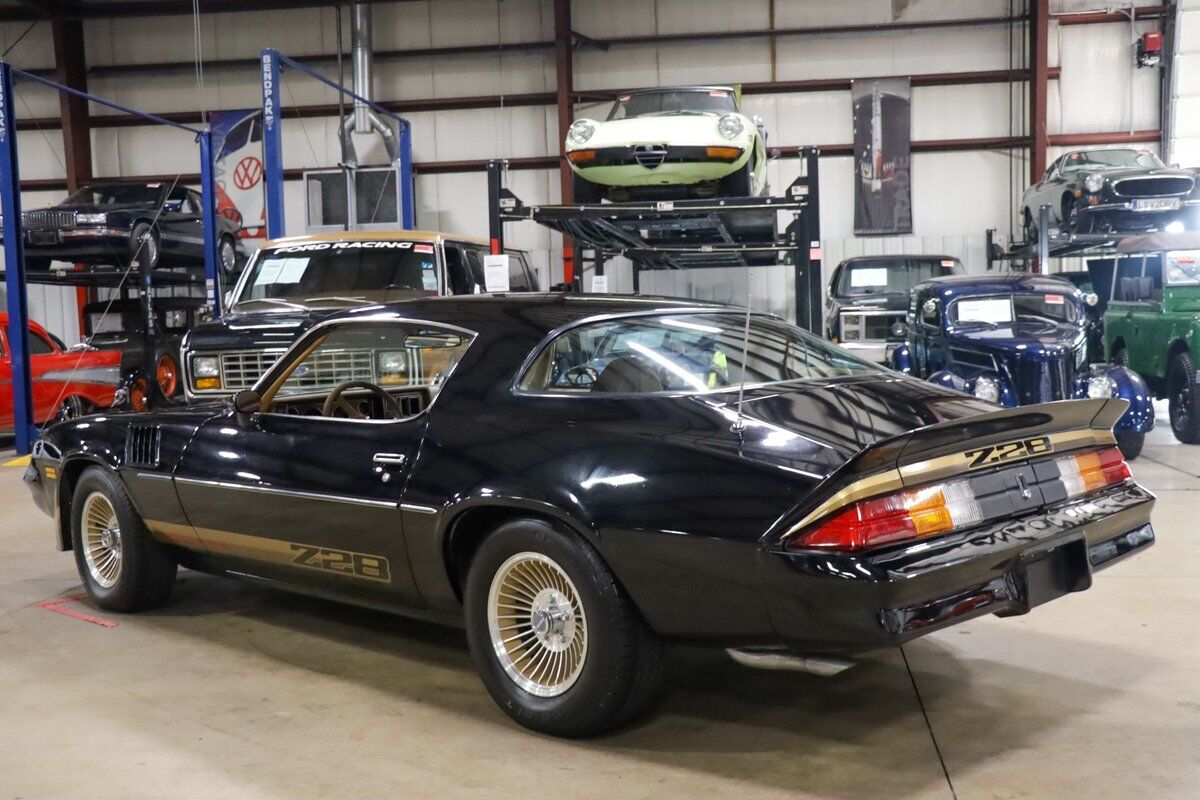 Chevrolet-Camaro-Coupe-1979-Black-Tan-21208-4