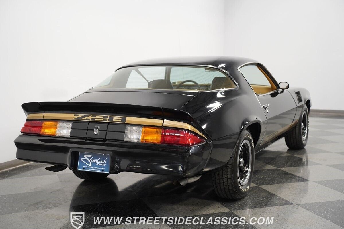 Chevrolet-Camaro-Coupe-1979-Black-Tan-4237-10