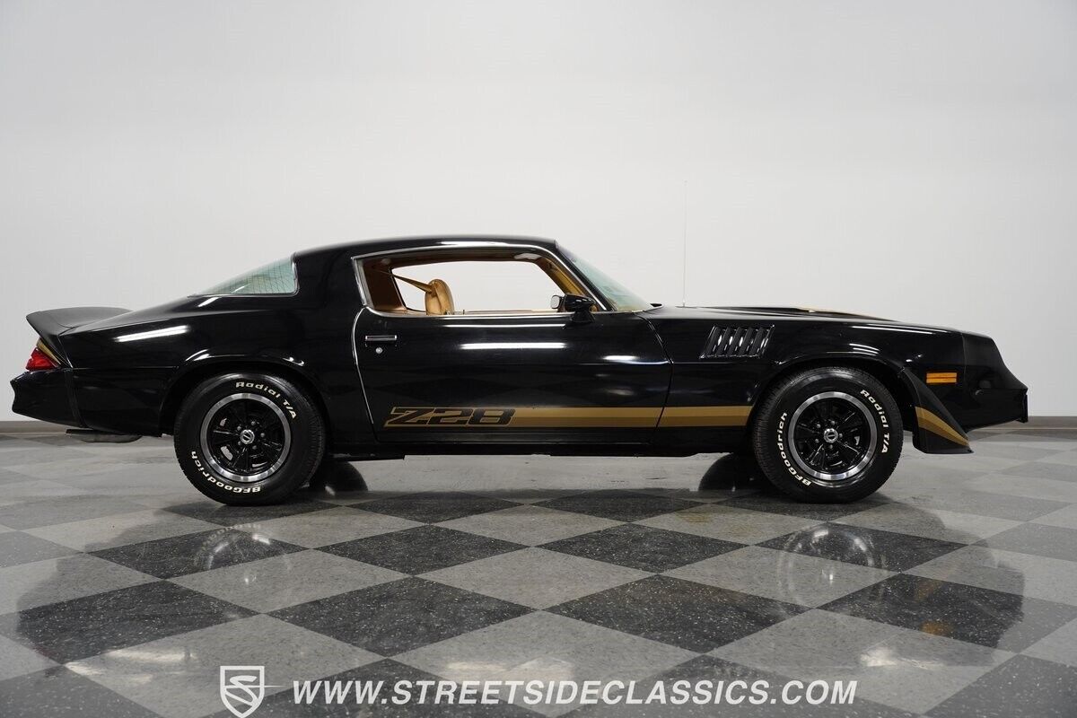 Chevrolet-Camaro-Coupe-1979-Black-Tan-4237-12