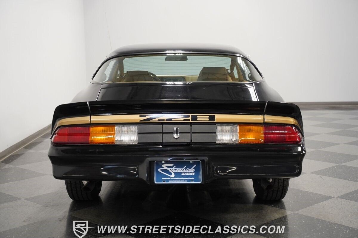 Chevrolet-Camaro-Coupe-1979-Black-Tan-4237-9