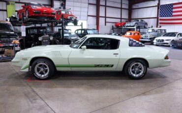 Chevrolet-Camaro-Coupe-1979-Green-Black-101880-2