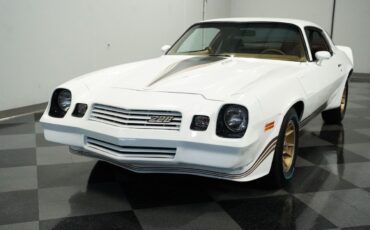 Chevrolet-Camaro-Coupe-1979-White-Tan-134964-16