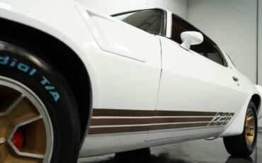 Chevrolet-Camaro-Coupe-1979-White-Tan-134964-20