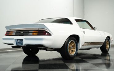 Chevrolet-Camaro-Coupe-1979-White-Tan-134964-24