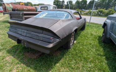 Chevrolet-Camaro-Coupe-1980-Black-Burgundy-99999-3