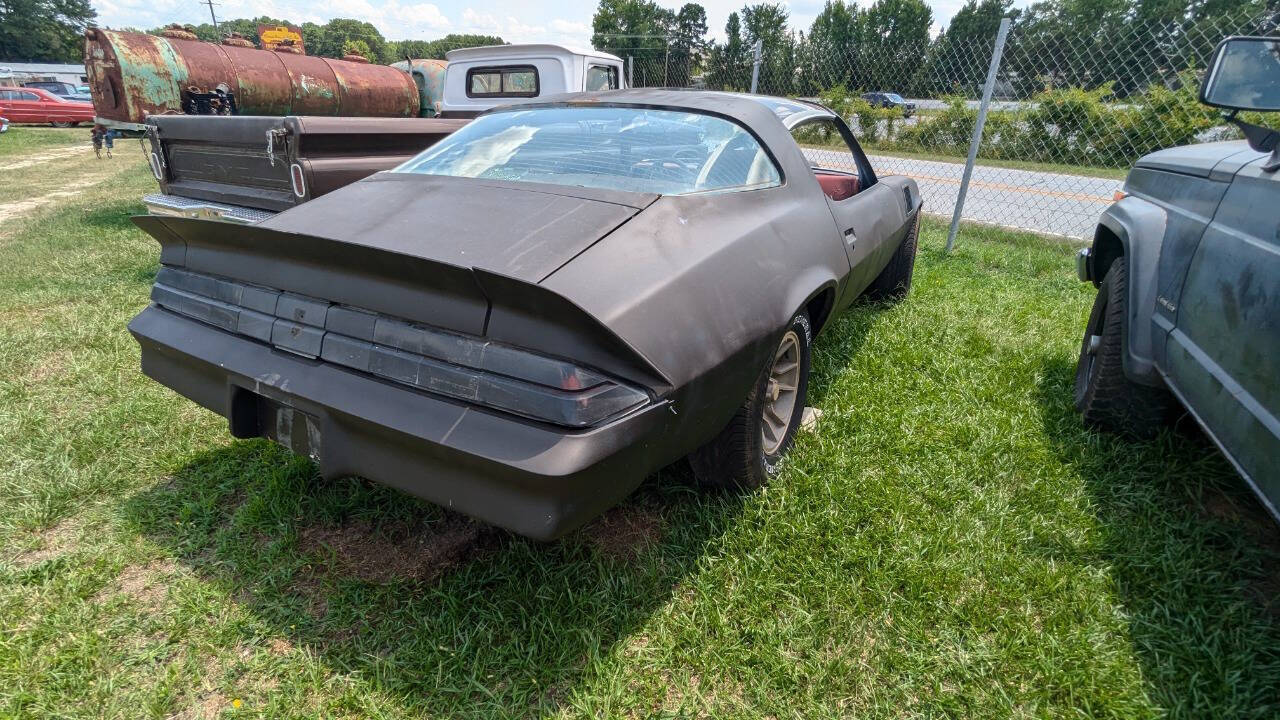 Chevrolet-Camaro-Coupe-1980-Black-Burgundy-99999-3