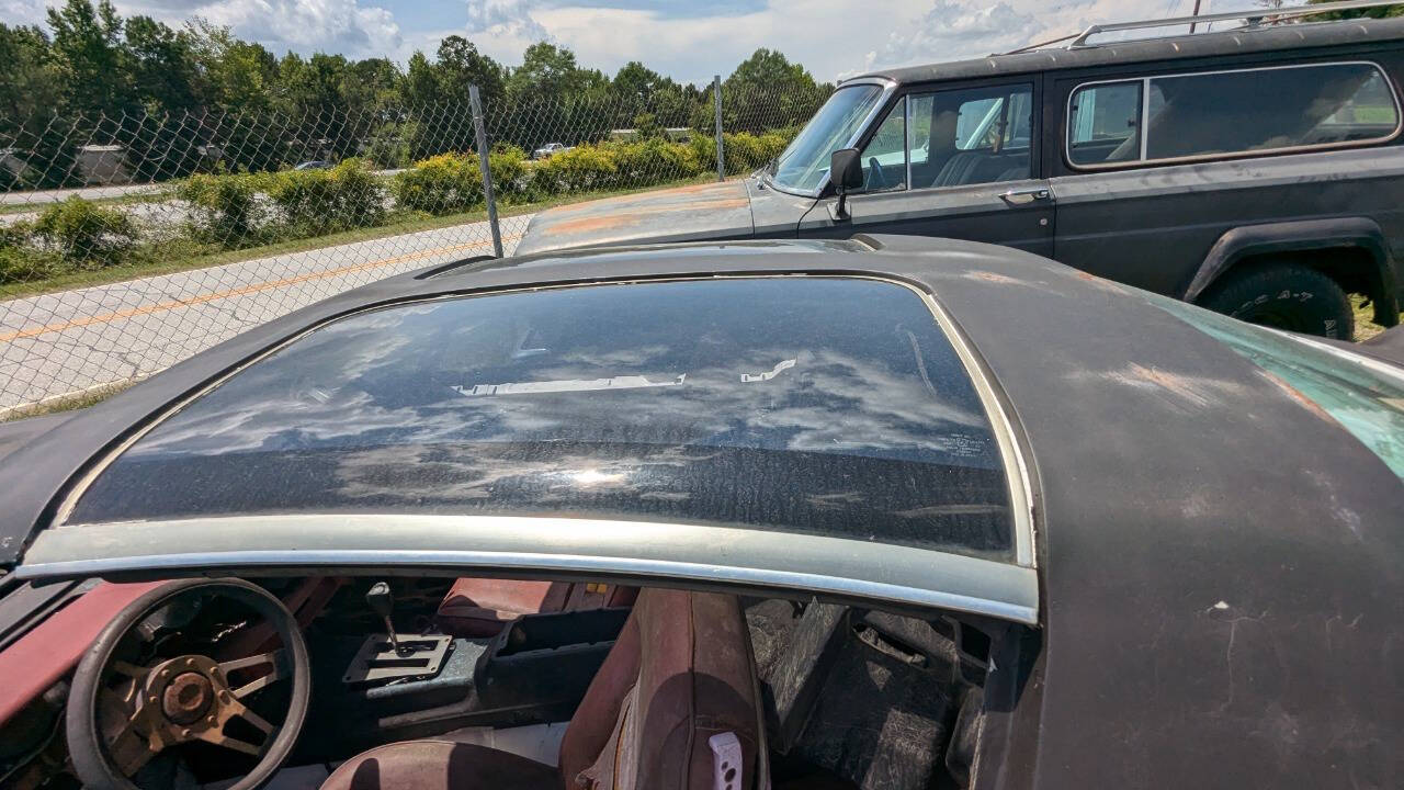 Chevrolet-Camaro-Coupe-1980-Black-Burgundy-99999-7